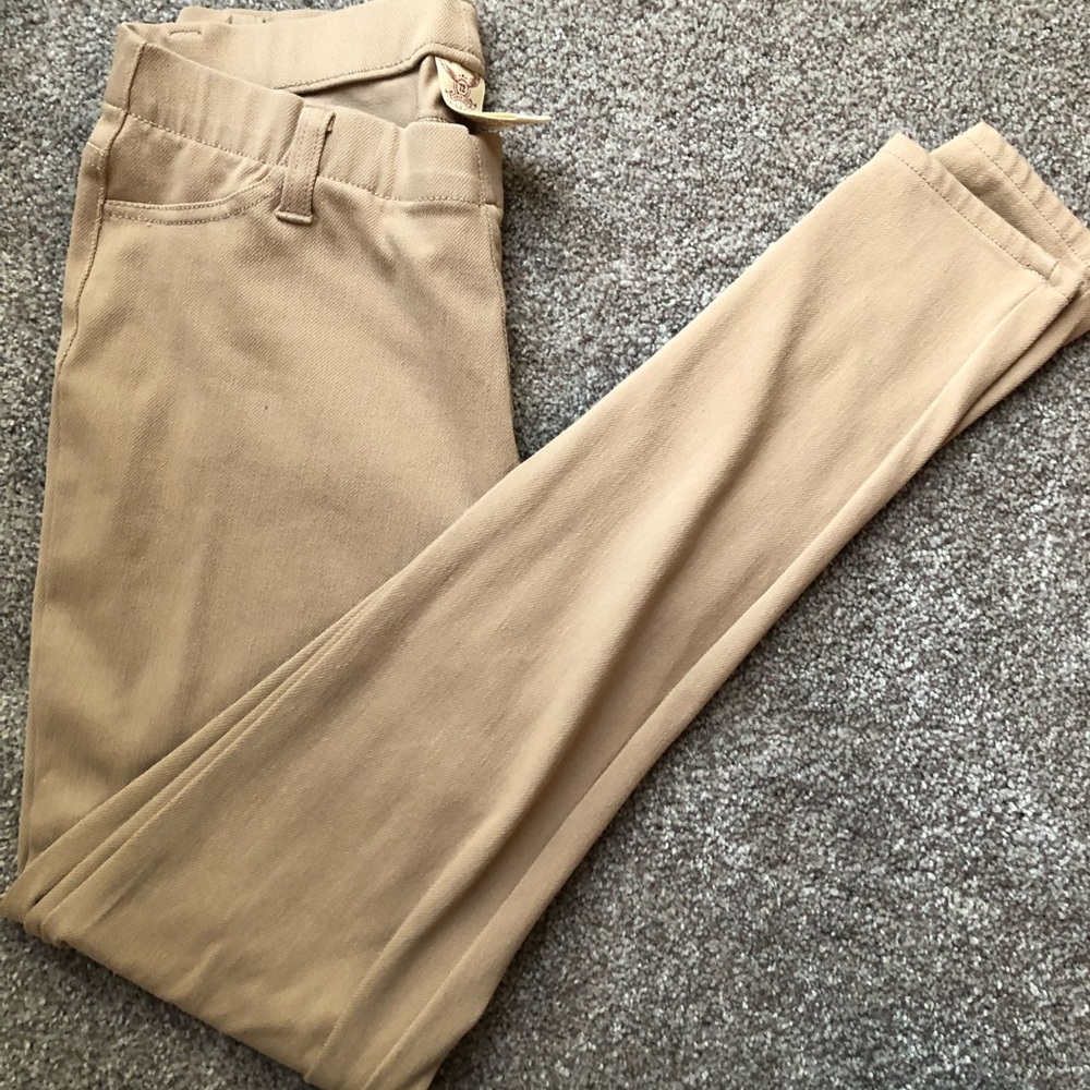 KAKI JEGGINGS ! Butt lifting as well 🍑!